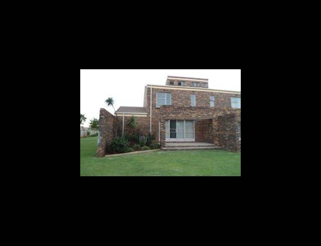 3 BEDROOM TOWNHOUSE FOR SALE IN VAALPARK